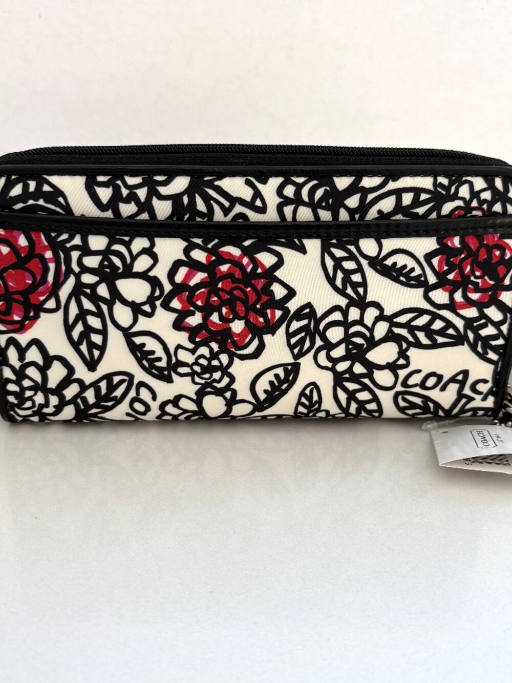 Coach Daisy Floral Graffiti Zip Wallet Large Wristlet 44977 Black & White NEW - Picture 2 of 8